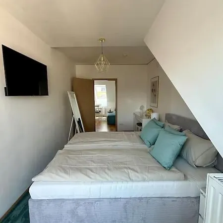 Neu! Helle Dachgeschosswohnung * Klagenfurt am Woerthersee